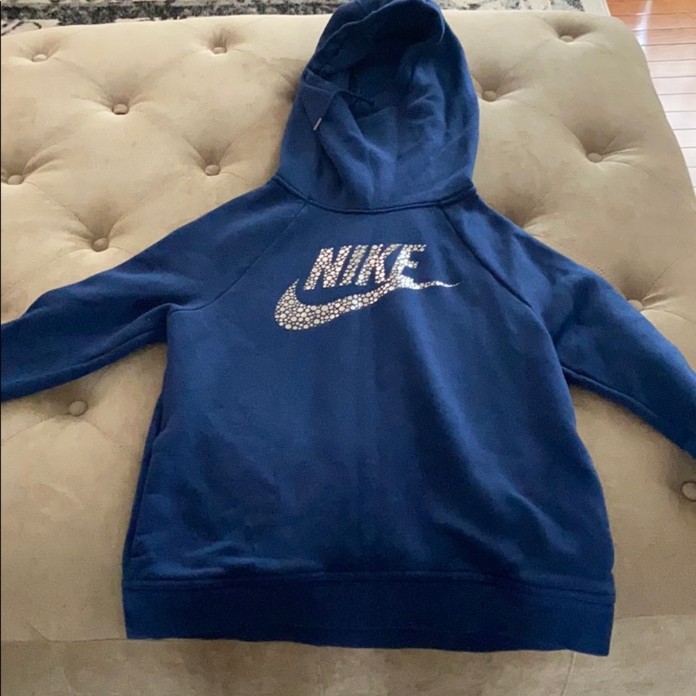Nike turtleneck sweatshirt